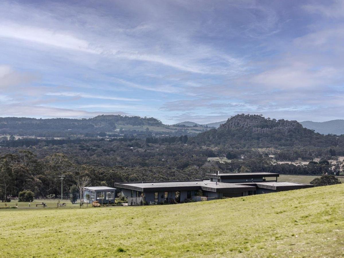 Hanging Rock Views Woodend Exterior foto